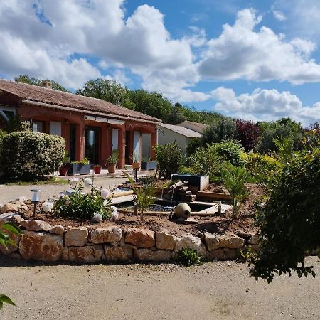 L'Orangette Bed & Breakfast Regusse Bagian luar foto