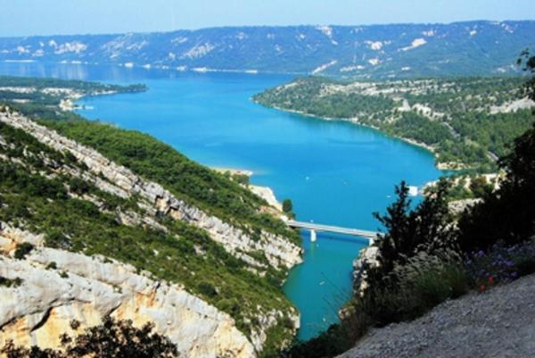 L'Orangette Bed & Breakfast Regusse Bagian luar foto